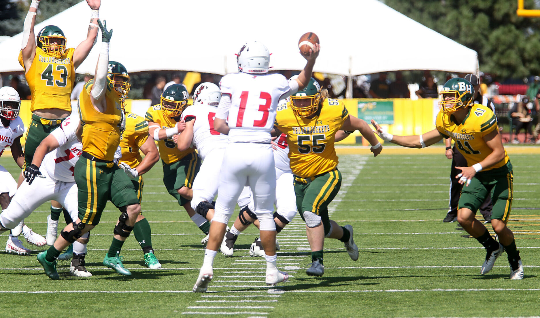 091122-BHSU4A.jpg